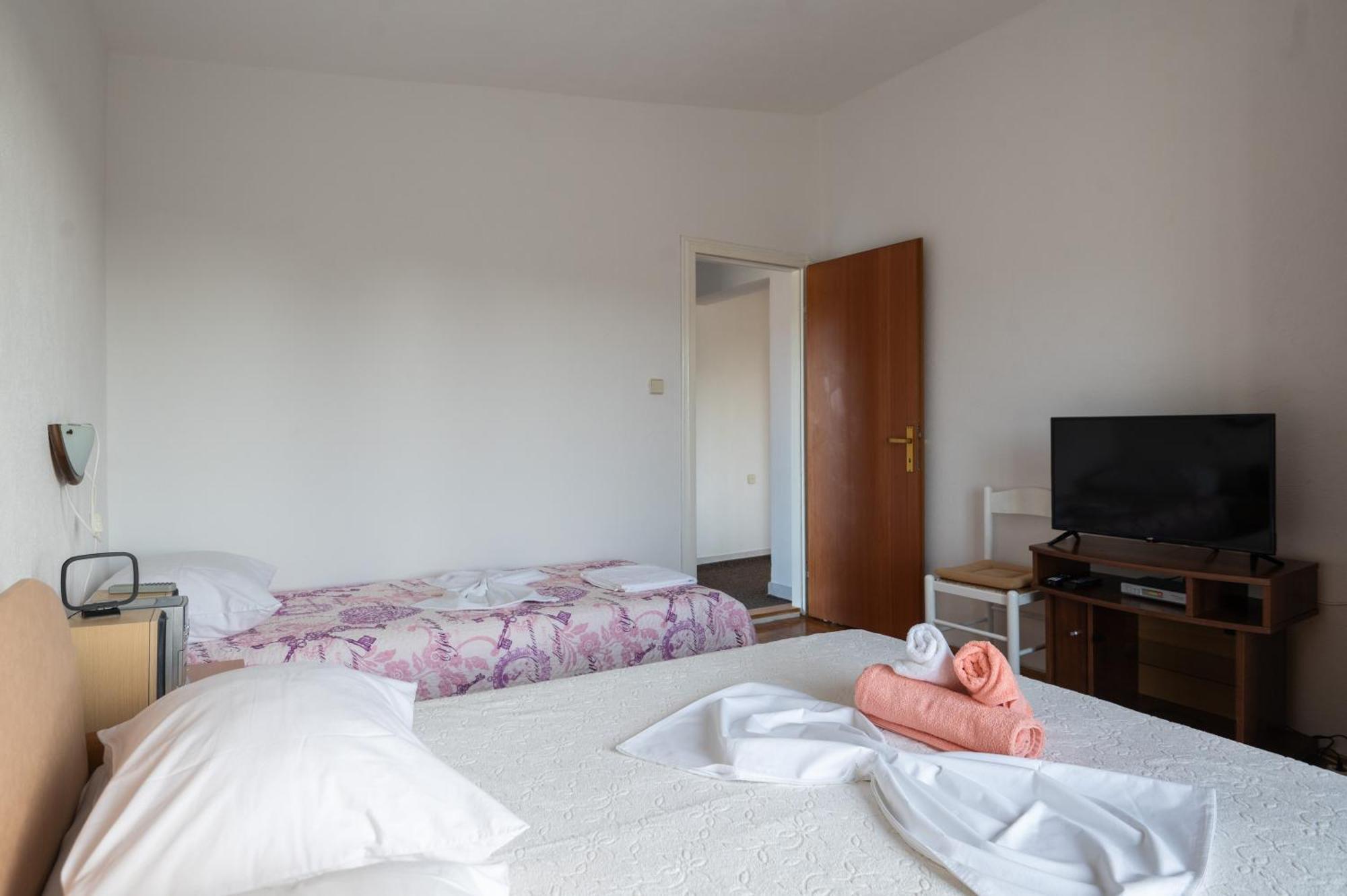 Marina'S Apartments Ražanac Pokoj fotografie